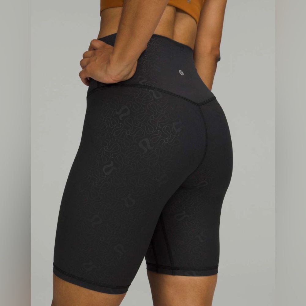 NWT Lululemon Align High-Rise Short 8", size 8
